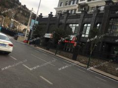 出租历下旅游路辅仁学校纯一层商铺招合作