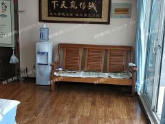  沿街二层门头房低价出租
