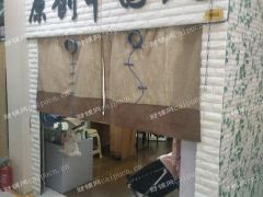  西市场路港和平商城三楼女装