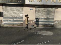  泺口服装城附近适合干外卖小吃店，有证