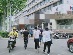  有事急转历下大润发对面黄金角旺铺！