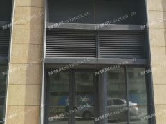 万科城市之光 加推30平沿街门头 现房 可餐饮