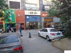 低租千佛山路历山名郡商街门头400平三层店铺可餐饮及多种经营